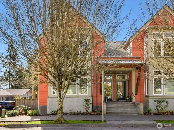 325 Winslow Way W #200, Bainbridge Island, WA 98110