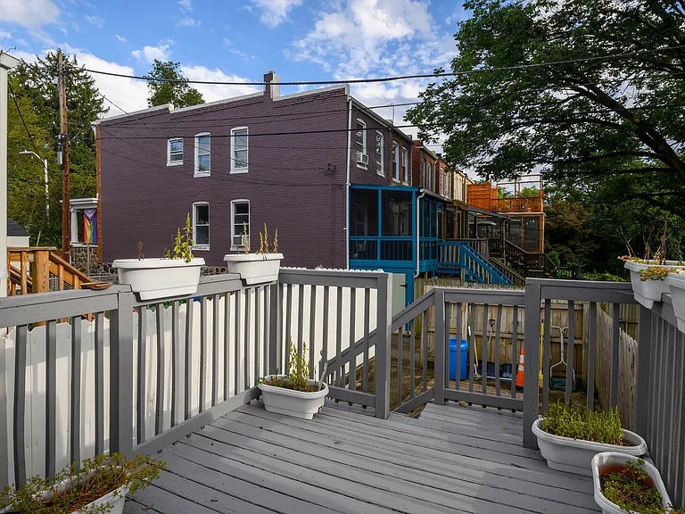 1109 W 40th St #1 — Photo 25