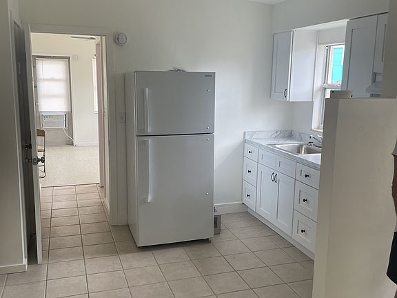 3rd image of 11135 2nd St E