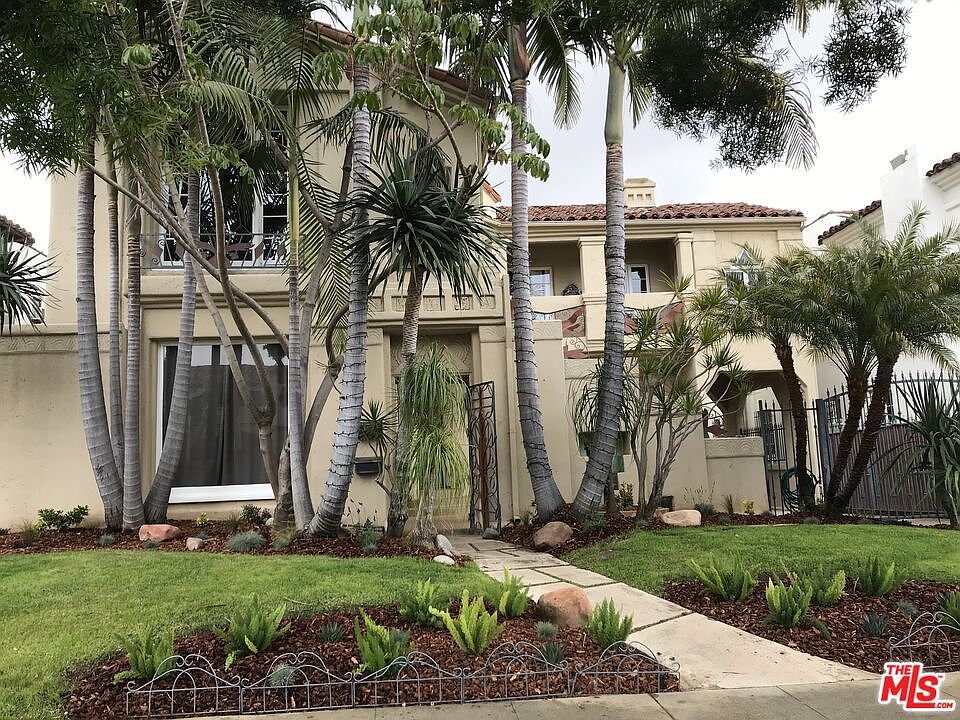 1st image of 1132 S Hayworth Ave