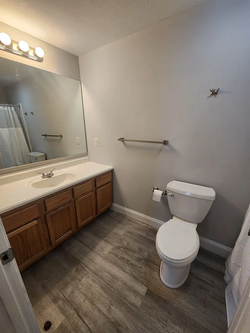 62 West Allen St — Photo 3