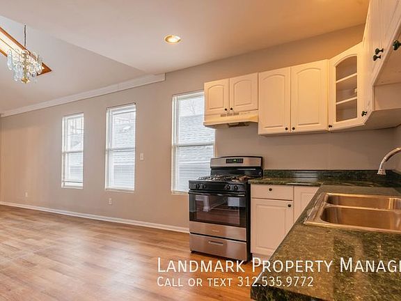 4th image of 1529 W Cortez St APT 2F