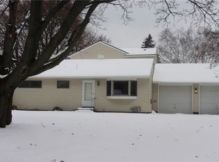 284 Wellington Rd, Webster, NY 14580