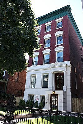 1st image of 1284 Pacific St APT 5b