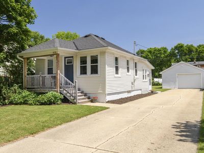 4928 North 107th STREET, Milwaukee, WI, 53225