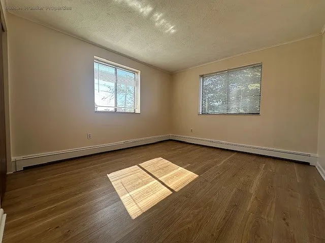 2 bed, 1.0 bath, $2,200 — Photo 2