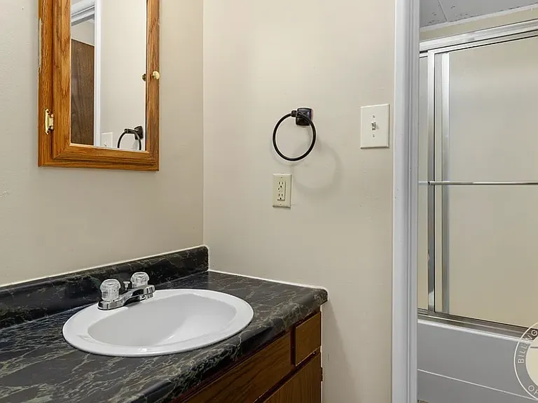 300 N 25th St #401 — Photo 15