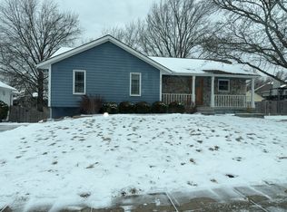 1612 NE Ball Dr, Lees Summit, MO 64086