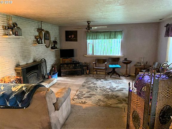 4th image of 4619 NE Creston Ave