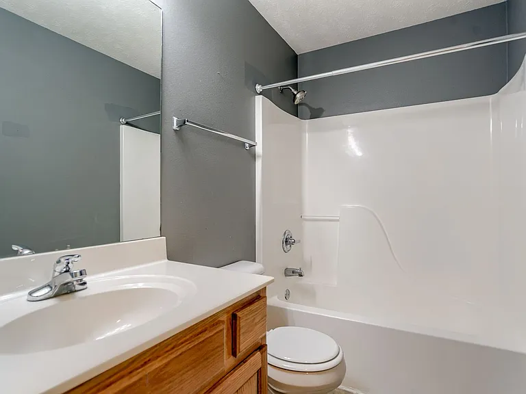 18731 Allan St — Photo 17