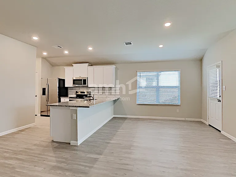 2713 Iberia Ct — Photo 6