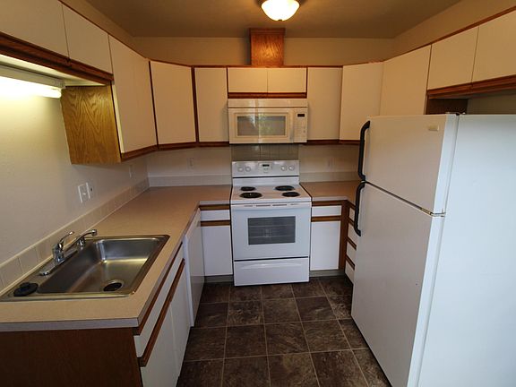 5th image of 6319 N Altamont St #B