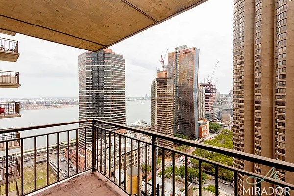 Rented by Mirador Real Estate | media 1