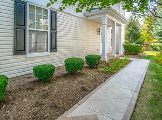 1969 W Cobblestone Rd, Romeoville, IL 60446