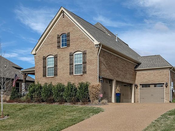 4th image of 412 Sweet Fern Dr