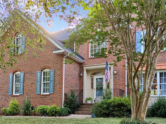 3rd image of 5724 Oak Mill Ct