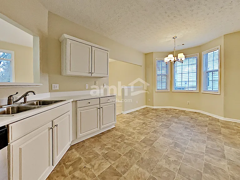 3151 Serenade Ct — Photo 3