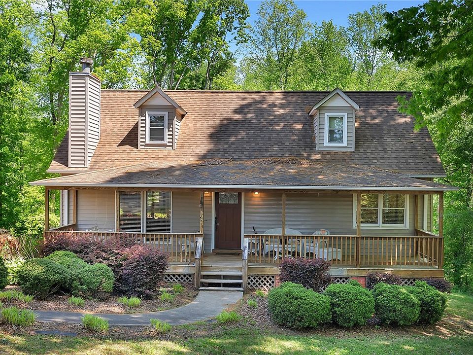 1st image of 592 Kay Dr