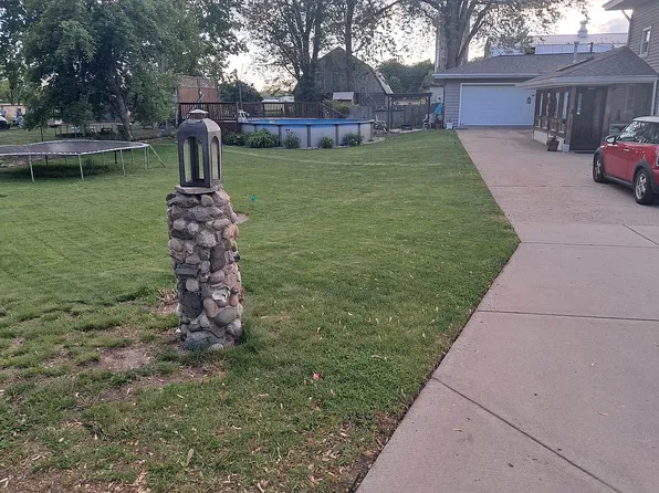 911 Washington Blvd, Lake Odessa, MI 48849