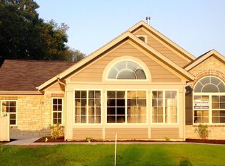 2633 Bluestone Cir, Kalamazoo, MI 49009