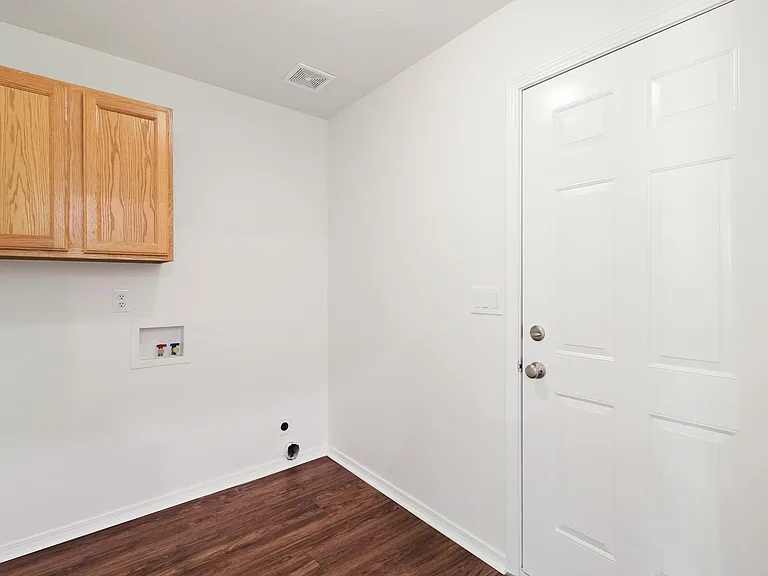 3007 Manchester Dr — Photo 23