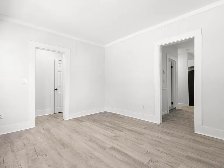 146 Hobart St #1 — Photo 12