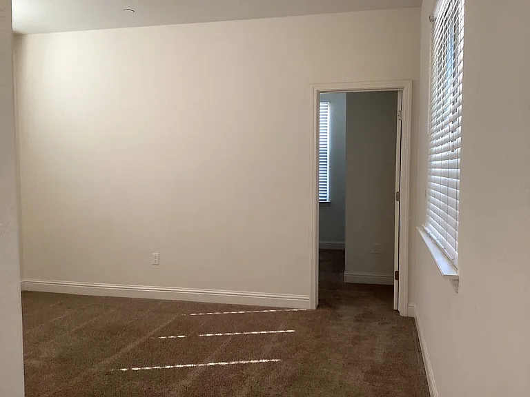 814 S Bliss Ave — Photo 17