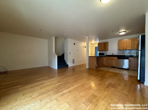 34 Raymond St, Allston, MA