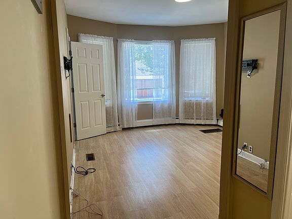 5th image of 183 Hayward Pl Floor 1