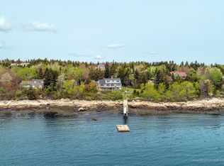 401 Island Ave, Saint George, ME 04860