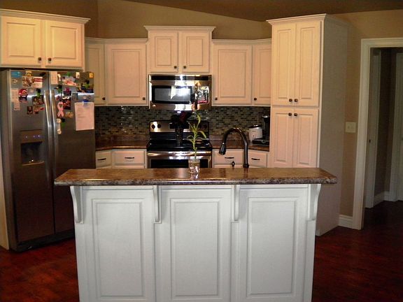 2nd image of 315 Murfield Dr