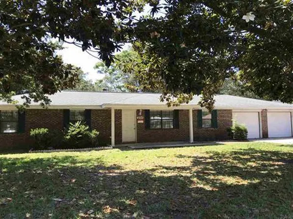 204 Florida Ave, Gulf Breeze, FL 32561