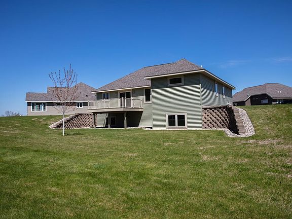 3rd image of 1622 Donway Ct NE