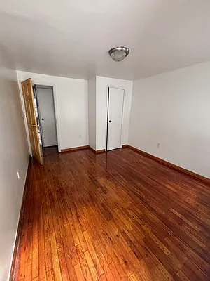 Bedroom, photo 2