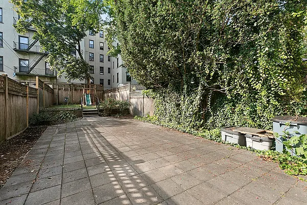 Rented by Corcoran | media 47