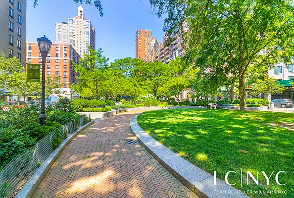 Rented by Keller Williams NYC | media 17