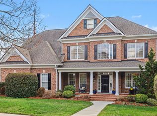602 Presidents Walk Ln, Morrisville, NC 27560