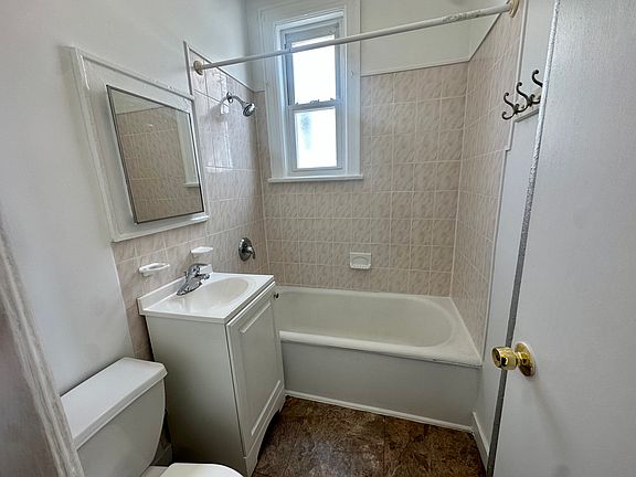 3rd image of 31-21 42nd St #3F