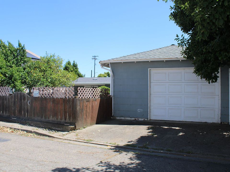 1st image of 608 Union St