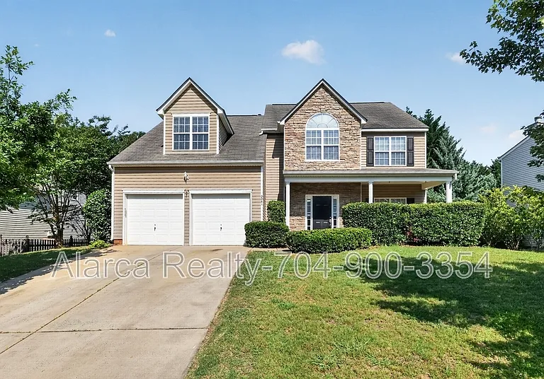 2041 White Cedar Ln — Photo 1