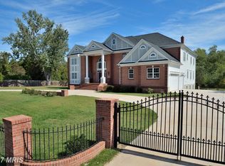 7015 Ordway Rd, Centreville, VA 20121