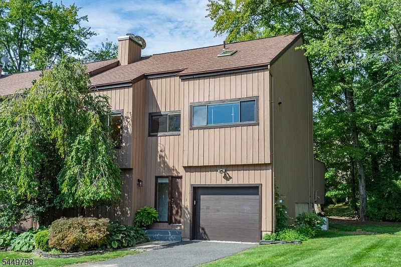 2 bed, 2.5 bath, $3,600 — Photo 1