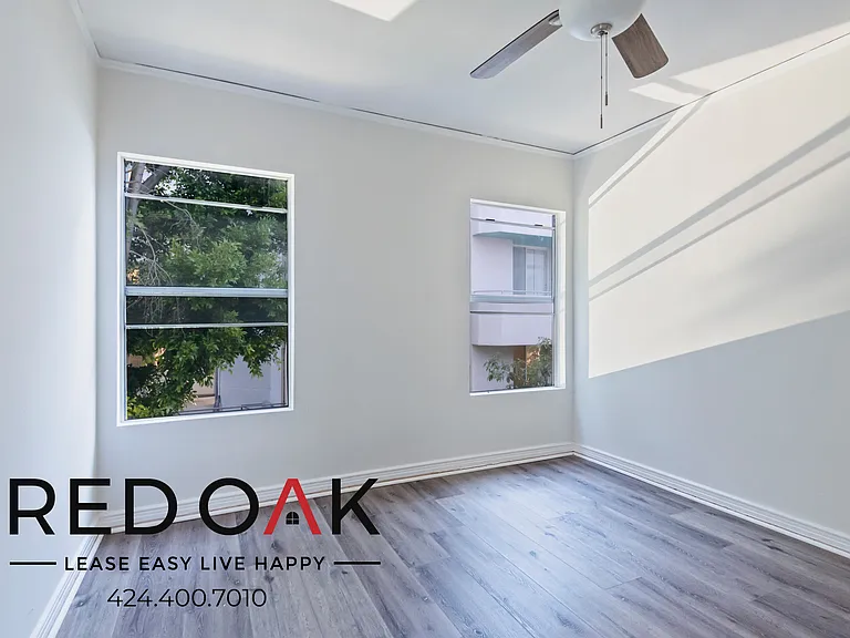 5146 Clinton St #2 — Photo 9