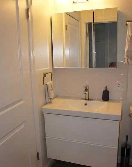 16 Manor St #B — Photo 7