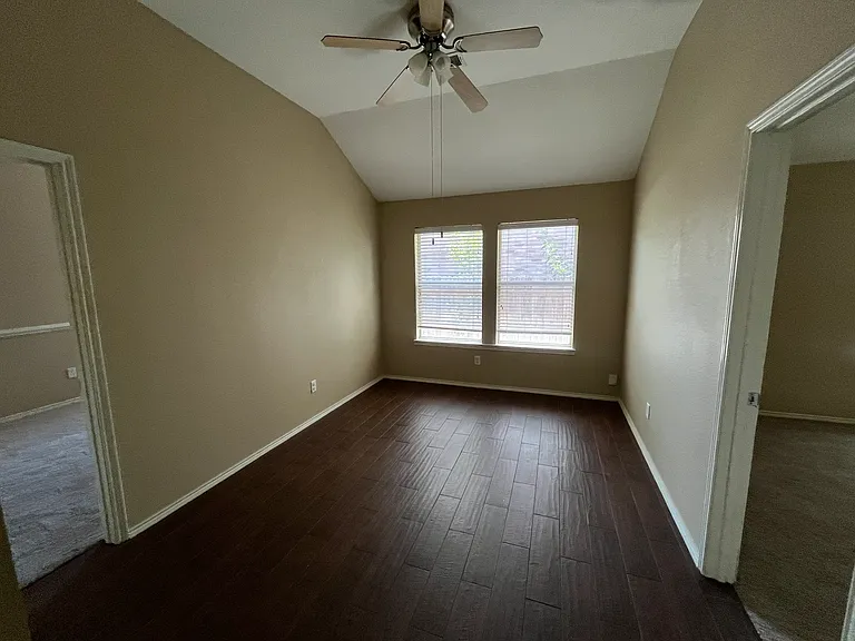 4409 Padre Ct — Photo 18
