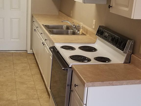 3rd image of 105 Brunet St