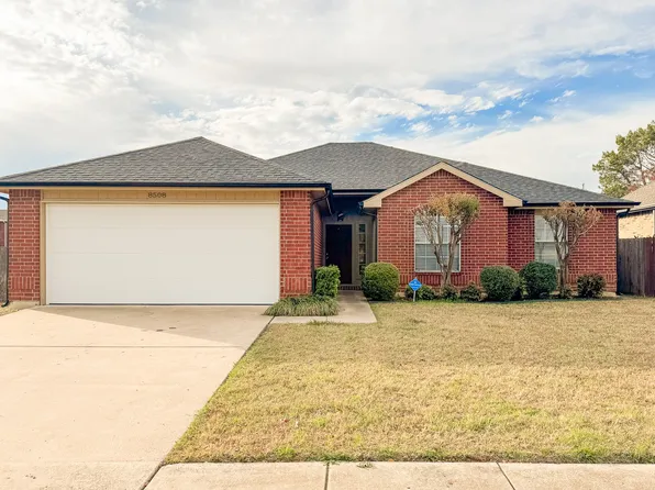 8508 Rain Forest Ln, Fort Worth, TX 76123