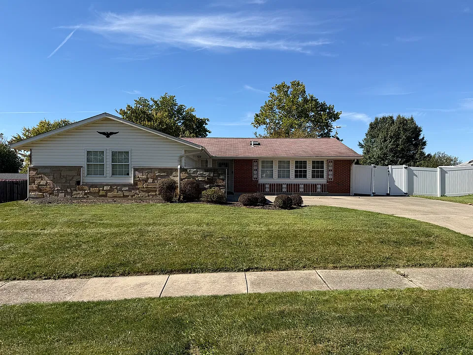 5213 Beechview Dr