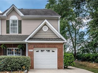 3537 Parkhill Crossing Dr, High Point, NC 27265