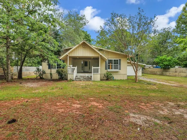 1392 Spring Grove Rd, Jesup, GA 31545